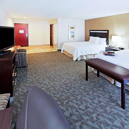 Hampton Inn & Suites Liberal Bagian luar foto