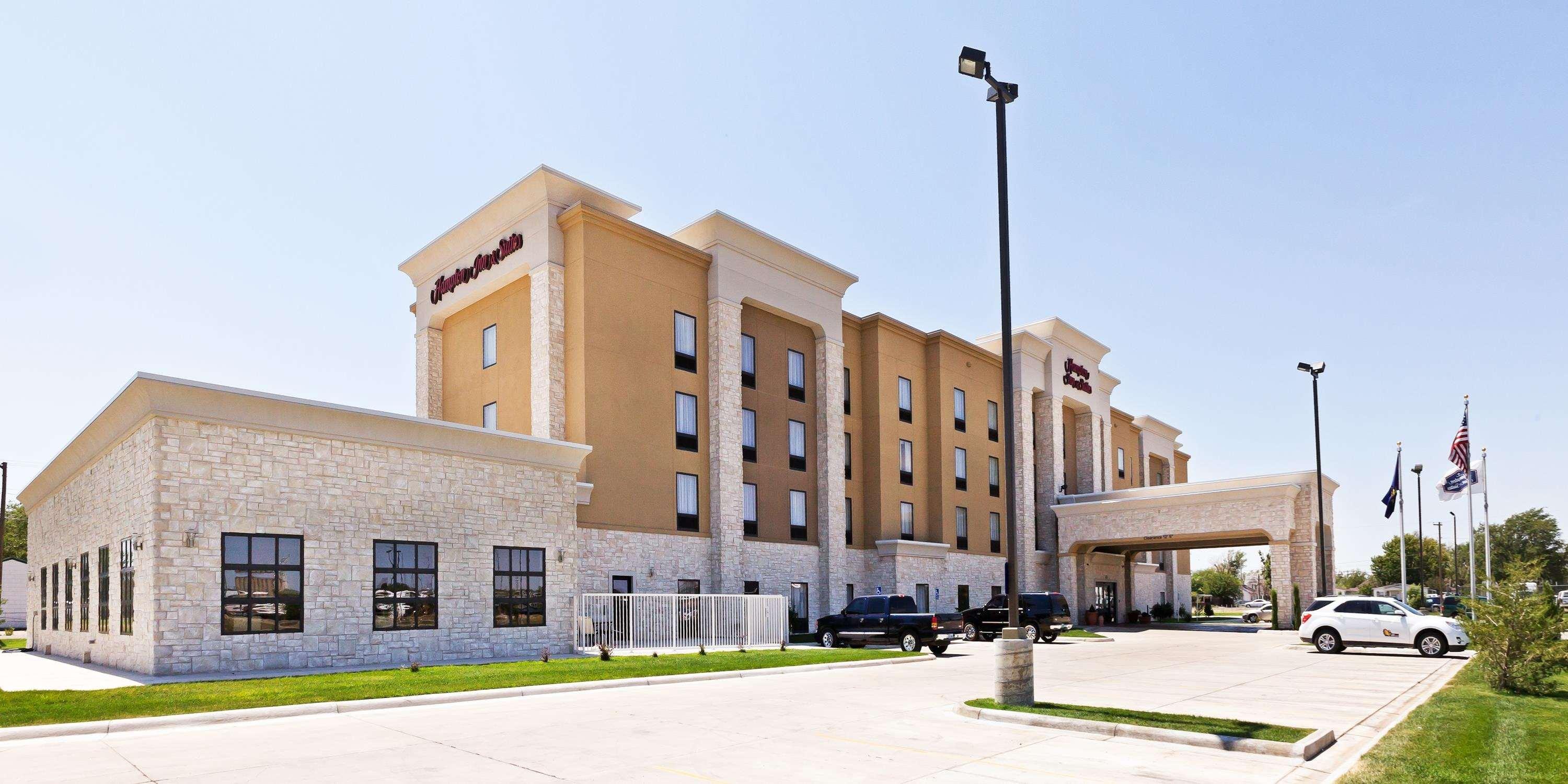 Hampton Inn & Suites Liberal Bagian luar foto