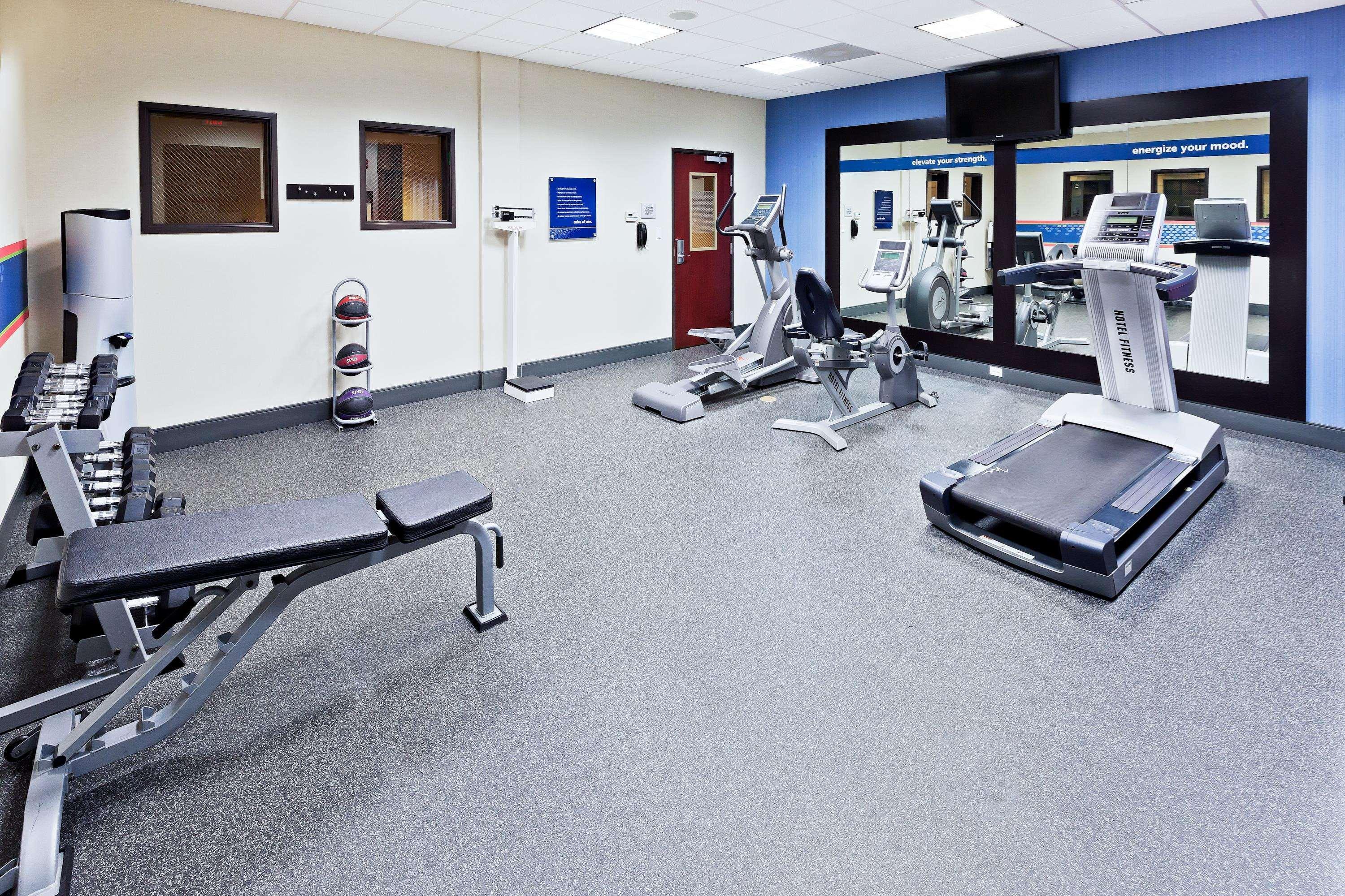 Hampton Inn & Suites Liberal Bagian luar foto