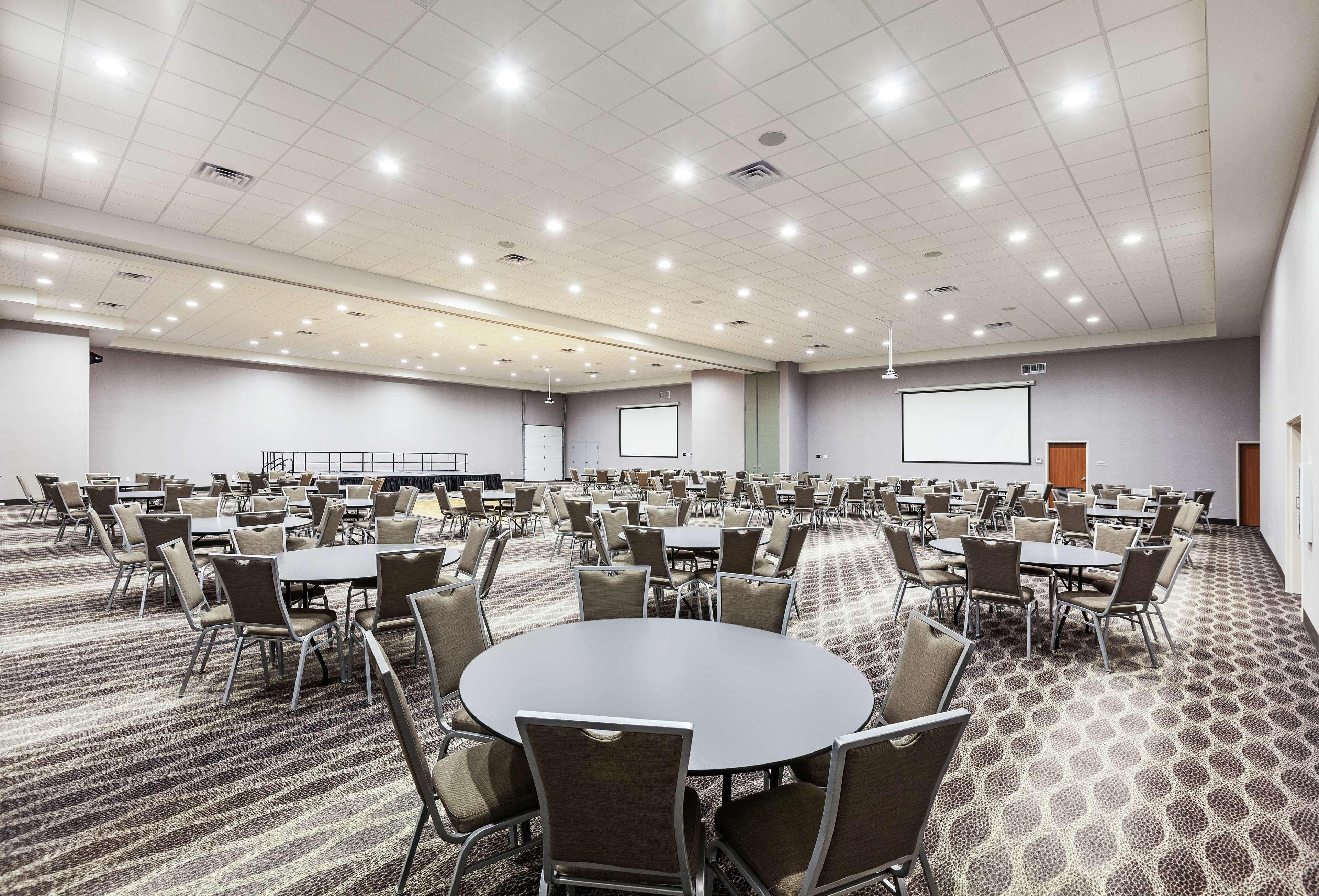 Hampton Inn & Suites Liberal Bagian luar foto