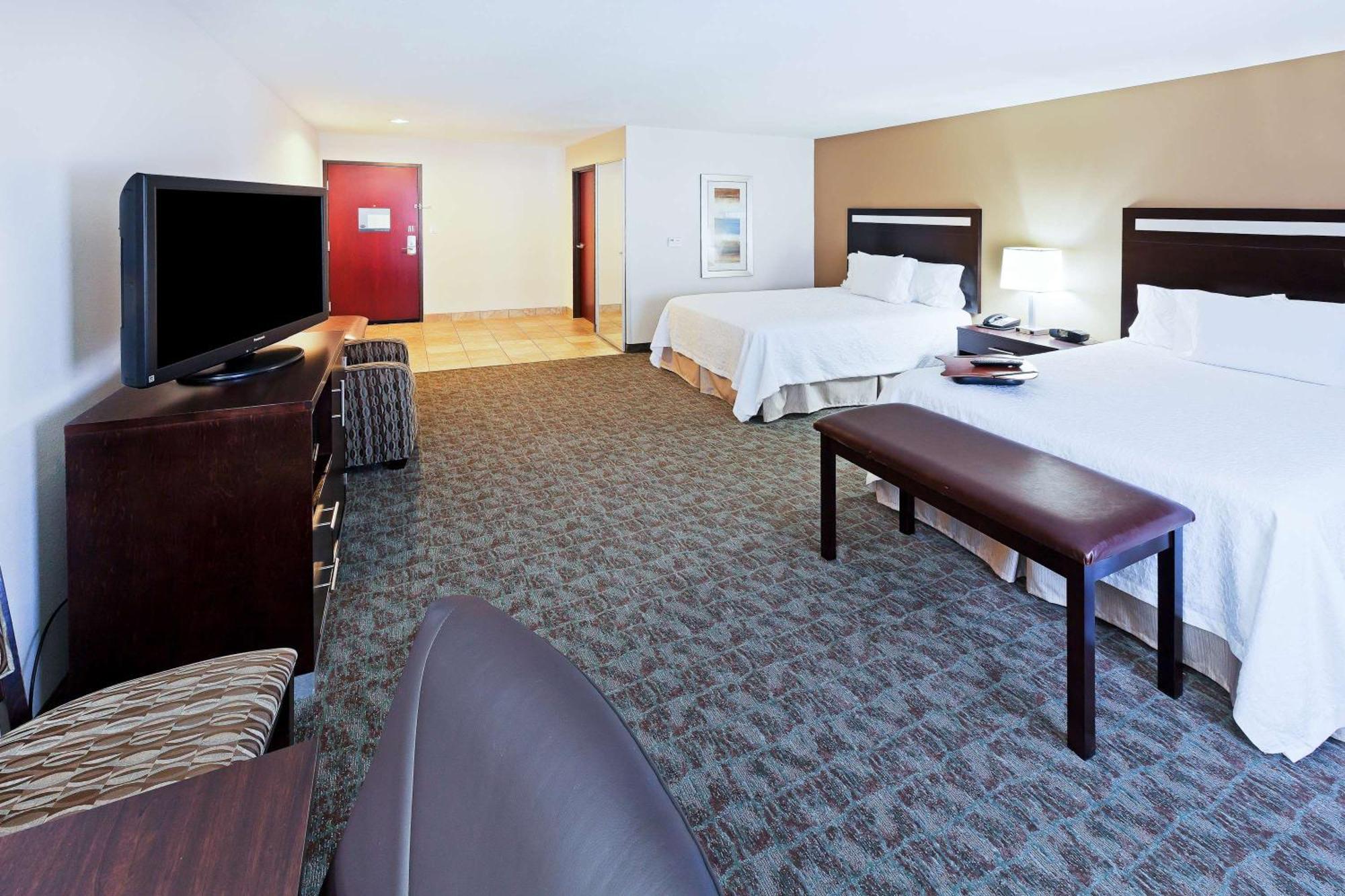 Hampton Inn & Suites Liberal Bagian luar foto